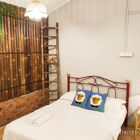Ohana House @ 53 Kasturi Malacca Extérieur photo