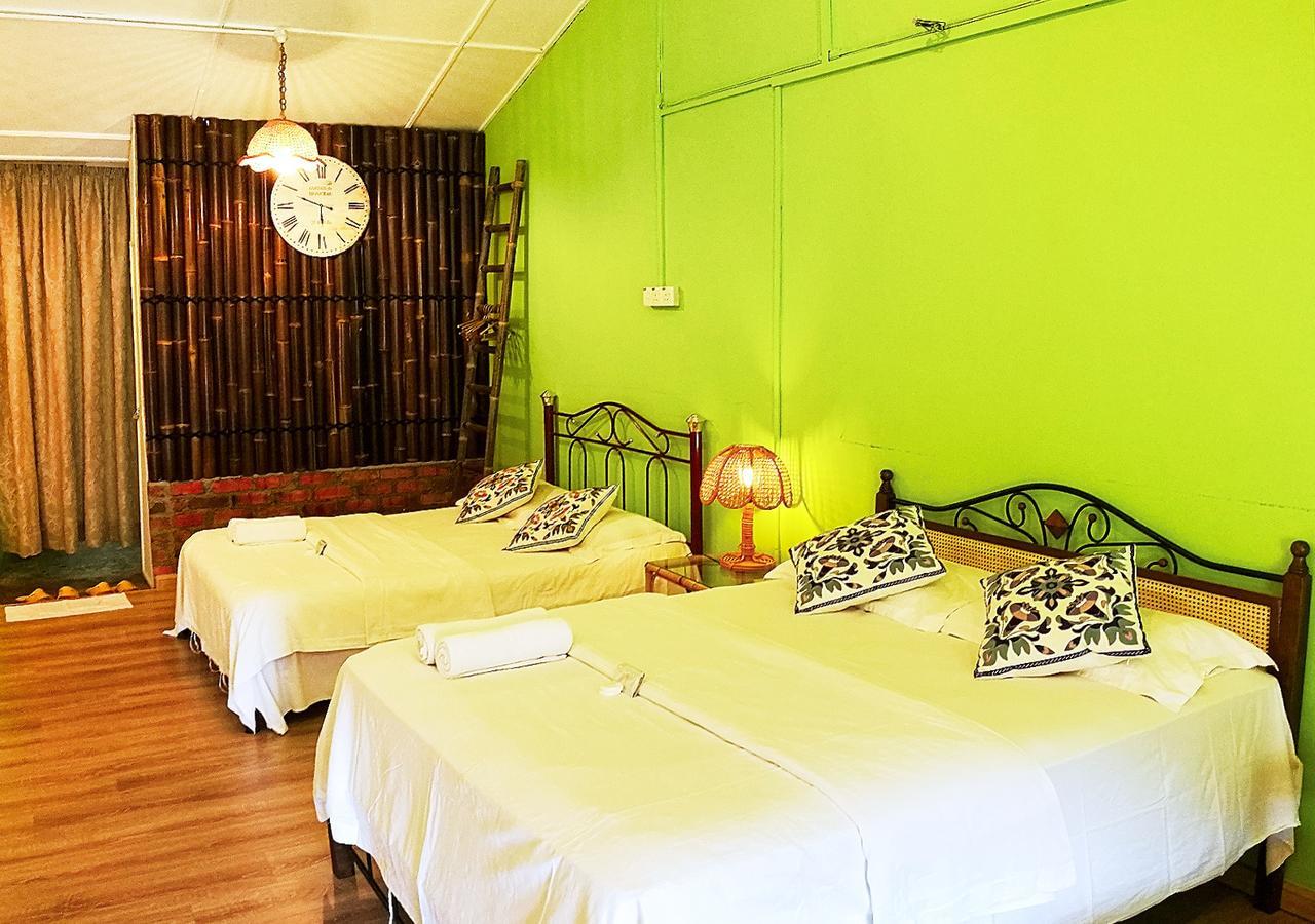 Ohana House @ 53 Kasturi Malacca Extérieur photo